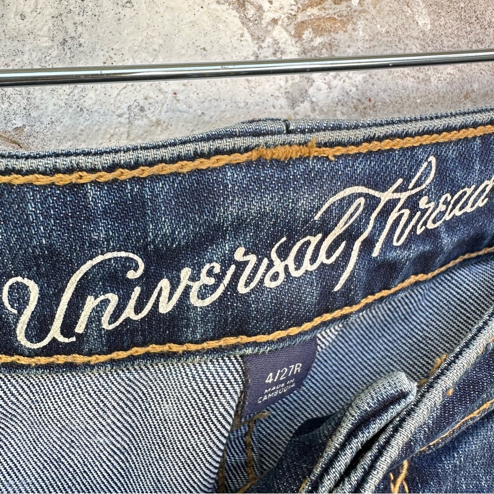 Universal Thread Mid Rise Skinny Blue Jeans - Picture 5 of 9